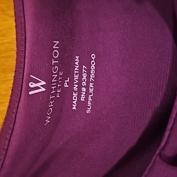 Woman's top - Picture 2 of 4